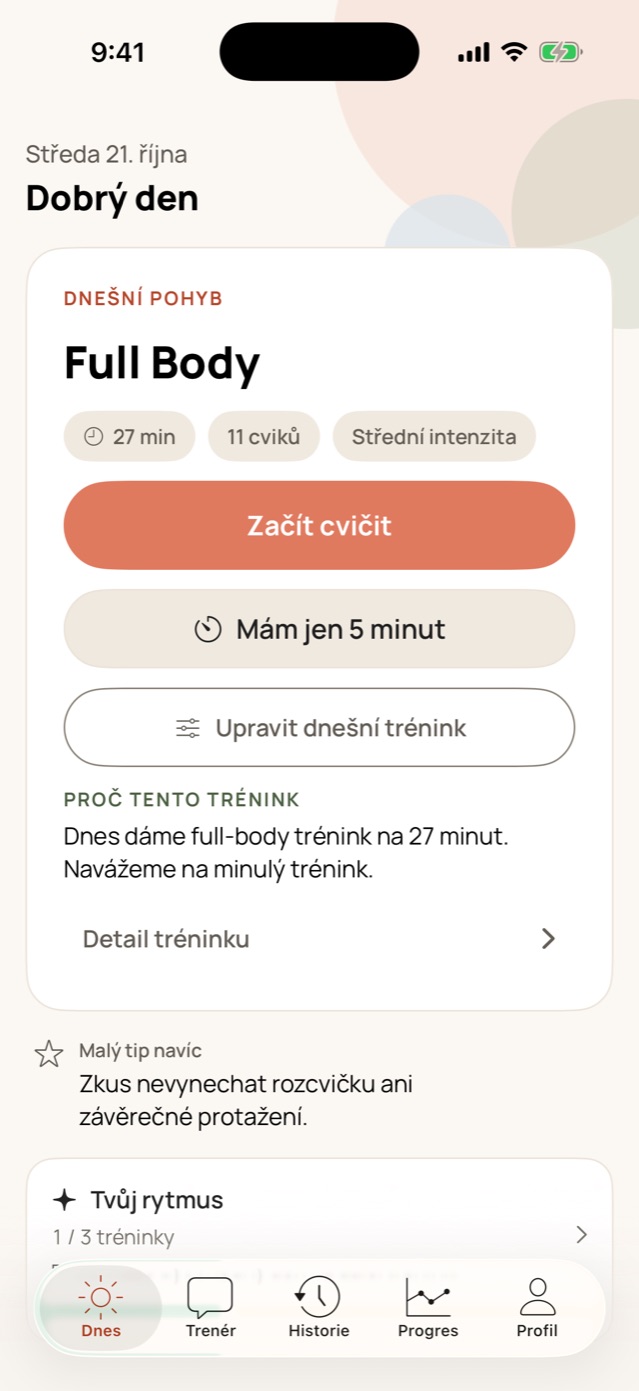 Obrazovka Dnes: trénink na celé tělo na 27 minut, tlačítka Začít cvičit, Mám jen 5 minut a Upravit dnešní trénink a vysvětlení, proč tento trénink